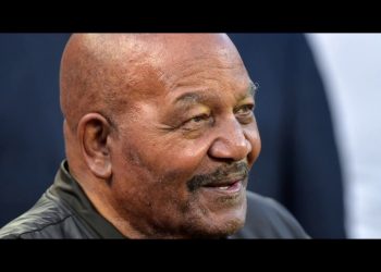 That Time Jim Brown, Malcolm X, & Sam Cooke Watched Muhammad Ali Win a Title