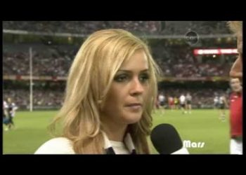 Angelika Jakubowska (miss poland) on Australian rules football
