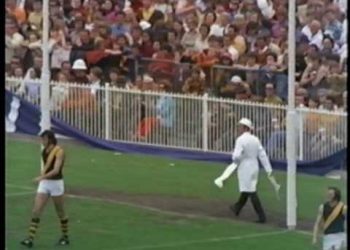 1972 Introducing Australian Rules Football   Part 2