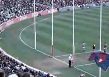 Aussie Football – Ref Signaling Score