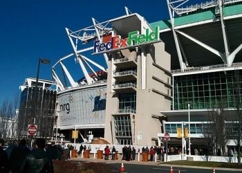 Game-day tour of FedExField (Washington Redskins – National Football League) in Washington, DC