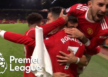 Cristiano Ronaldo slots Manchester United in front of Arsenal | Premier League | NBC Sports