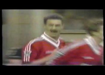 English Premier League 1995 Highlights Show 06/11/95