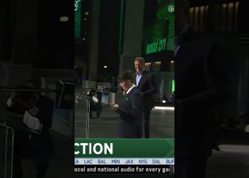 J-E-T-S JETS, JETS, JETS!!!
