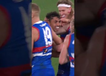 The Dogs get around @artyjones #AFL  #aussie #rules #football #highlights #shorts #aflshorts