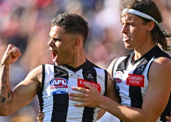 Should the AFL raid rugby league’s backyard while the NRL is away visiting Las Vegas?