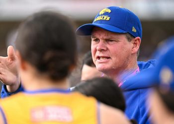 ‘I believe it is time for a new voice’