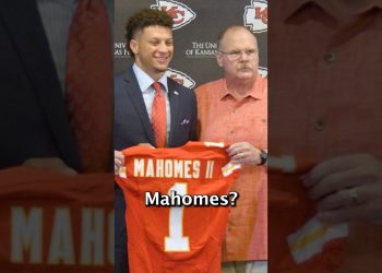 What Happened to the 9 Players Drafted Ahead of Mahomes #nfl #football #patrickmahomes #chiefs