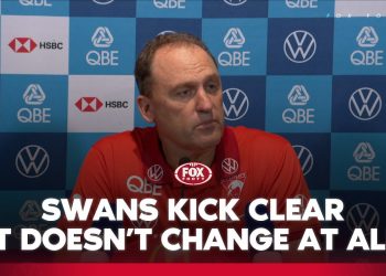 John Longmire unfazed after Swans kick clear | Sydney press conference | Fox Footy