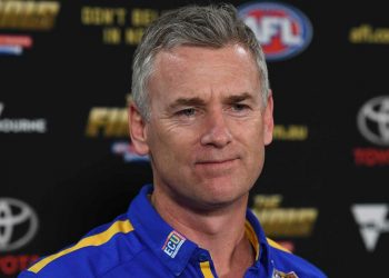 Simpson hits back at rivals’ odd ‘business class’ plane claim, suburban footy team stood down in sexism furore