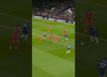 Classy Cole Palmer skill & finish!