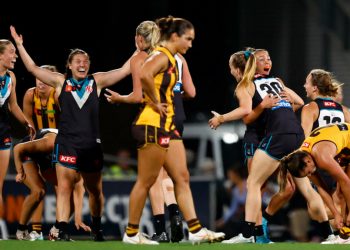 Hawks bundled out in straight sets as Port complete wild comeback to surge into AFLW prelims