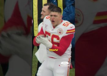 Are you not entertained by George Karlaftis mic'd up?