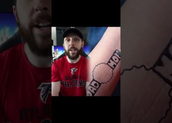 Tyreek Hill Breaks a Woman's Leg After She Destroys Him in Football #nfl #football #sophiehall