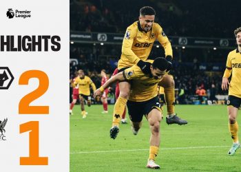 Andre sinks Liverpool in stoppage time! | Wolves 2-1 Liverpool | Highlights