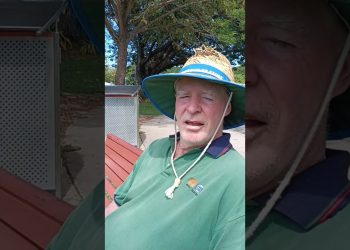 Dennis at Riverway Sporting Drive Stadium Park as he breaks down Aussie Rules Football..