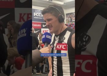 What put the Pies 'to bed' as Collingwood DESTROYED by Geelong | 3AW Football