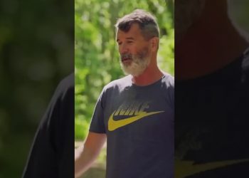 Roy Keane’s amazing story about the Irish national team | #shorts #football #soccer #keane