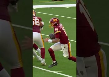 some are calling this the best spin move of all time #football #highlights #NFL